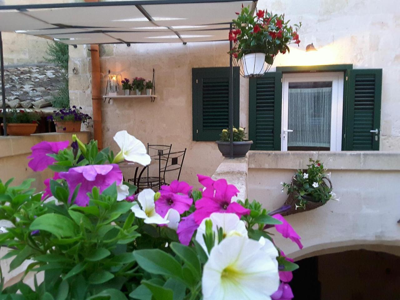 La Bomboniera Holiday Home Matera Bagian luar foto